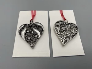 LOTE (2) Colgante en forma de corazón en tonos plateados - Obtienes ambos - Imagen 1 de 2
