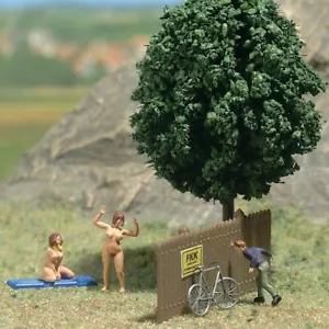 Admiring The Scenery OO/HO scale figures Busch 7669 - Picture 1 of 1