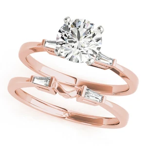 0.70 Carat Total Weight Classic Baguette Cut Diamond Bridal-Set in Rose Gold - Picture 1 of 1