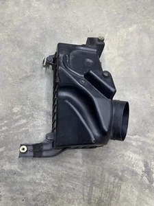 05-07 OEM Honda Accord Air Cleaner Intake Box Lid Bottom Cover Cap Assembly Unit - Foto 1 di 16