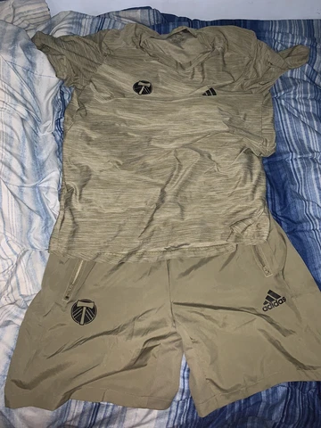 ADIDAS MLS PORTLAND TIMBERS TEAM JERSEY And Shorts Worn by first team players Cover