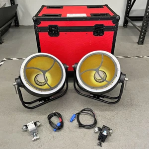 Mega-Lite CIRCA Scoop LED Package (2 units and road case) - Picture 1 of 18