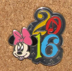 B12 PIN DISNEY MINNIE MOUSE 2016 YEAR TRAPING PINS 100% AUTHENTIC - Picture 1 of 1
