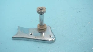 MERCEDES--BENZ   W108  280SE  W109 , FRONT RIGHT SIDE SEAT ARM REST BRACKET - Picture 1 of 8