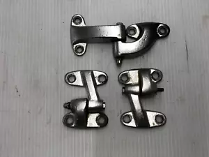 LAND ROVER DEFENDER 90 TD5 HECKKLAPPENSCHARNIERE SET - Bild 1 von 5
