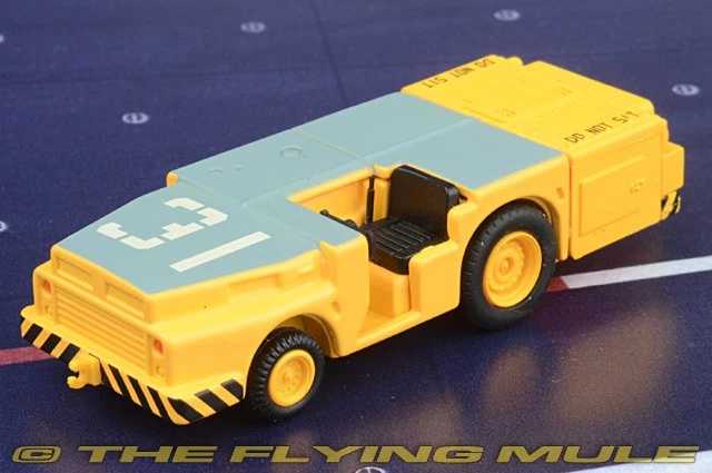 Tractor de remolque de mula Hobby Master 1:72 MD-3 USN Foto 1 de 4