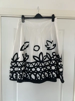 John Rocha White Cotton Floaty Embellished Embroidered Skirt Size 14 - Image 1 of 4