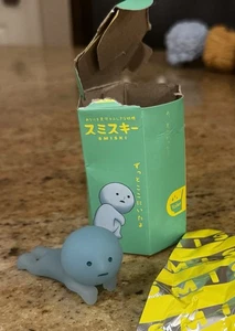 Serie de Inodoro Smiski Confirmado “Smiski Peek A Boo” Abierto para Identificar - Imagen 1 de 6