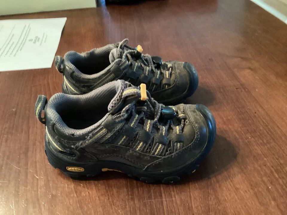 Keen Gypsum Hiking Kids Shoes Size 9 Brown And Yellow Trim - Image 1 of 4