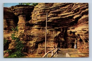 Devil's Pantry Wisconsin Dells Postcard Unposted - Picture 1 of 2