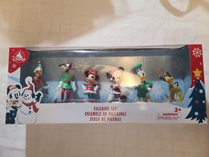 Disney Parks Mickey & Friends Christmas Figurine Playset~ New  - Picture 1 of 9