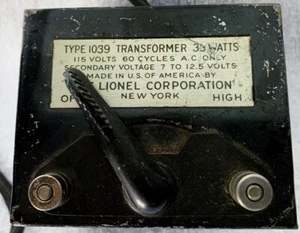 LIONEL LINES - Train Transformer 1039 - 35 Watts - 115V - 60 Cycles - Circa 1950 - Picture 1 of 2