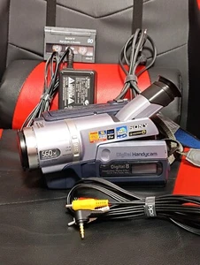 Sony HANDYCAM DCR-TRV140E Digital8 Tape Digital Video Camera Full Working Set - Picture 1 of 10