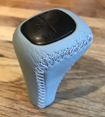 Perno clásico Rover Mini Cooper Gear re-recortado en azul surf/azul horizonte - Imagen 1 de 4