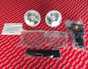 1970 1971 1972 Toyota Corolla KE20 KE25 KE26 TE21 TE27 TE28 Head Lamps Set - Picture 1 of 24