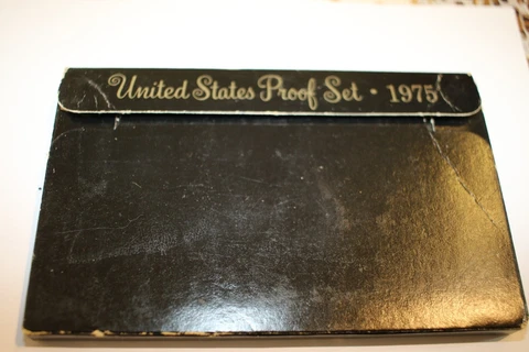 1975-S Proof Set United States US Mint Original Government Packaging Box Cover
