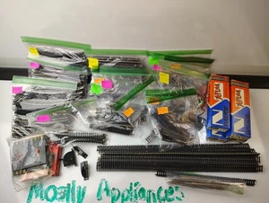 Pista de tren calibre N de 232 piezas, rectas, curvas, interruptores usados - Imagen 1 de 20