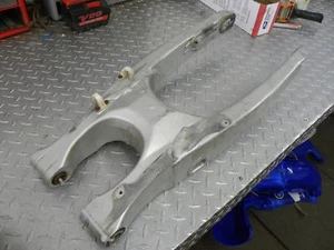 WR426 YAMAHA 2002 WR 426 02 SWING ARM - Imagen 1 de 7
