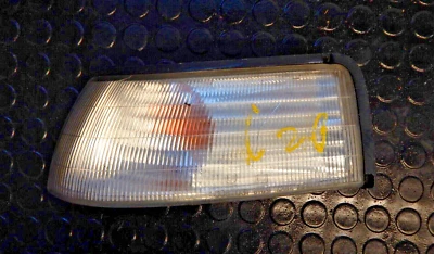 GENUINE MAZDA 626FRONT LEFT PASSENGER SIDE INDICATOR LIGHT 210-61272L - Image 1 of 3