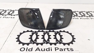 NUOVO set frecce anteriori scure fumè sinistra + destra Audi 100 C4 indicatori di direzione - Foto 1 di 7