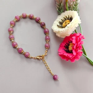 71.60ct Ruby Zoisite Gemstone Round Plain Beads 7mm Brass Bracelet 6.30" - Imagen 1 de 5