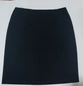 Ladies Skirt - REAL CLOTHES  - Saks Fifth Avenue - Black 100% Wool Skirt -Size 8 - Picture 1 of 5