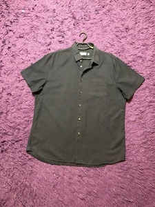Lacoste Shirt Men Siz 44 17 1/2 Regular Fit Short Sleeve Logo Button Down SunFad - Picture 1 of 16