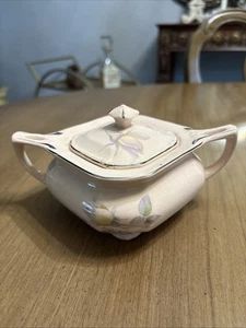 Taylor Smith And Taylor Sugar Bowl With Lid Pink Floral Antique - Picture 1 of 7