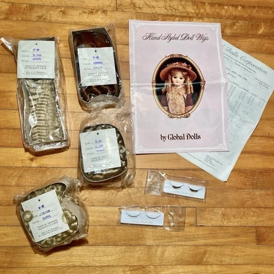 LOTE de pelucas y pestañas de muñeca estilo manual Global Dolls rubia castaño rojizo 9-10 vintage nuevas con etiquetas Foto 1 de 4