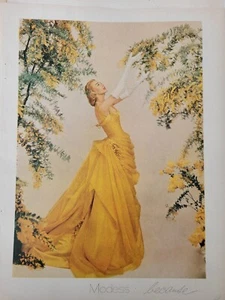 1960 Modess porque Servilletas Sanitarias Mujer Delgadas Noche Capa Dorada Anuncio De Colección  - Imagen 1 de 1