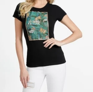 NWT. Guess Cena Tropical Logo Tee Size : Medium - Picture 1 of 4