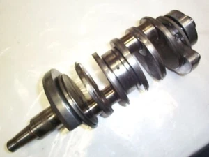 115 V4 EVINRUDE JOHNSON CROSSFLOW CRANKSHAFT 0389599 - Bild 1 von 5
