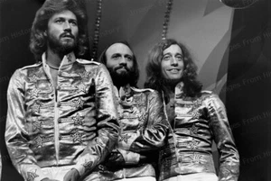 8x10 Print Bee Gees Sgt. Pepper's Lonely Hearts Club Band Unseen #BEWD - Picture 1 of 1
