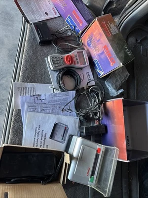 PIKO 35010 DIGITAL CENTRAL STATION. INCLUDES 35037 REMOTE AND 35038 RECEIVER. - Image 1 of 4