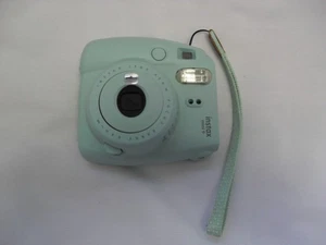 Fujifilm Instax Mini 9 instant camera - Picture 1 of 14