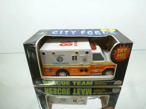 FUNRISE 02047 CITY FORCE AMERICAN AMBULANCE BATTERY OP. -L20.0cm- GOOD IN BOX - Picture 1 of 7