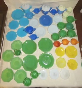 Platos de juguete para niños Akro Agate EE. UU. 51 piezas muchos colores, asas abiertas y cerradas - Imagen 1 de 6