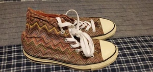Womens  High Top Converse Sneakers Size 7 - Picture 1 of 7