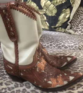 Old Gringo WUNDERSCHÖNE handgeschnürte und handschnürte Cowboystiefel Damengröße 10,5 - Bild 1 von 9