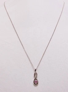 9carat 9k Yellow & White Gold Circular Pendant & 20" 9carat Gold Curb Link Chain - Picture 1 of 6