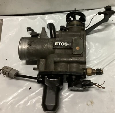 Корпус дроссельной заслонки двигателя 98-05 LEXUS GS300 — подлинный изготовитель оборудования - Изображение 1 из 2