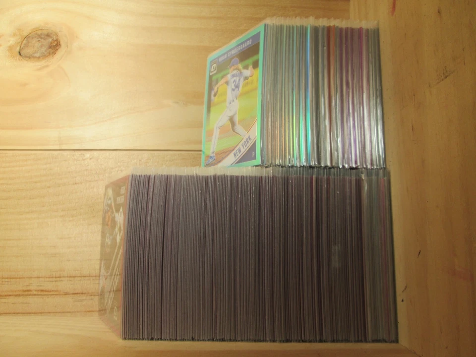 2018 Donruss Optic Inserts & Parallels $1.00-$8.00 - Image 1 of 1