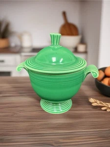 Vintage 1930s Fiesta Original Green Sugar Bowl & Lid, Homer Laughlin USA Pottery - Picture 1 of 10