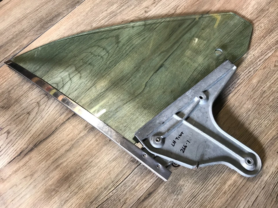 1970 DODGE CHALLENGER E BODY MOPAR LH FACTORY TINT 1/4 GLASS DATED: 266-1 - Изображение 1 из 3