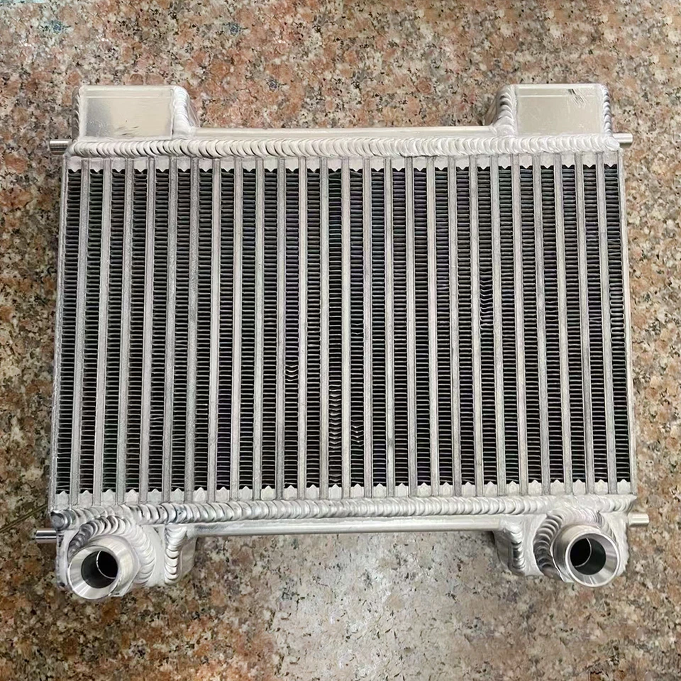 For Mercedes Benz G65 AMG G63 AMG 2013-18 Left Oil Cooler Radiator A4635000101 - Image 1 of 4