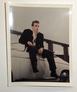 James Dean sitzt im Auto Farbe glänzend 8 x 10 Fotodruck P1 - Bild 1 von 1