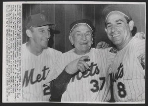 Foto original de 1965 con alambre BB - Spahn, Stengel y Berra - Mets - Imagen 1 de 1