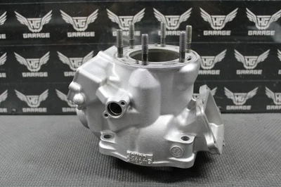 1999 2000 年 YAMAHA YZ250 原始设备制造商 CYLINDER BORE JUG TOP END 66.40 5CU-11311-02-00 核心! — 第 1/4 张图片
