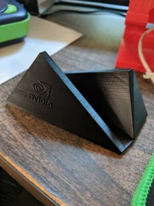 NVIDIA Shield Stand - 2017 y 2019 Pro impreso en 3D negro - Imagen 1 de 3