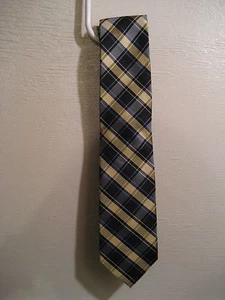Mens  CHAPS Neck Tie  ,100% Silk New  Without Tags - Picture 1 of 3